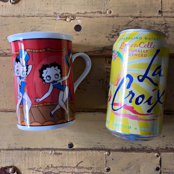 BETTY BOOP FINE PORCELAIN COLLECTOR MUGS BROADWAY